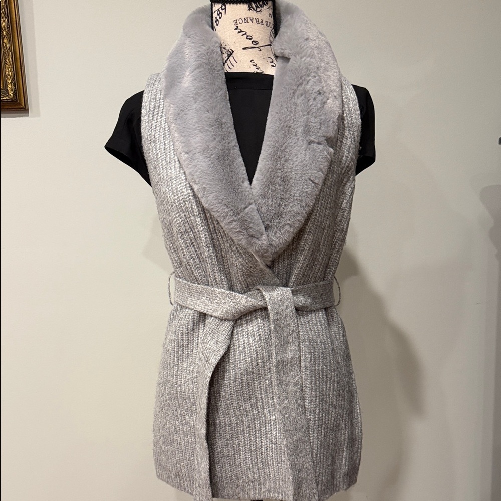 White House Black Market Gray Knit Vest with Faux Fur Collar